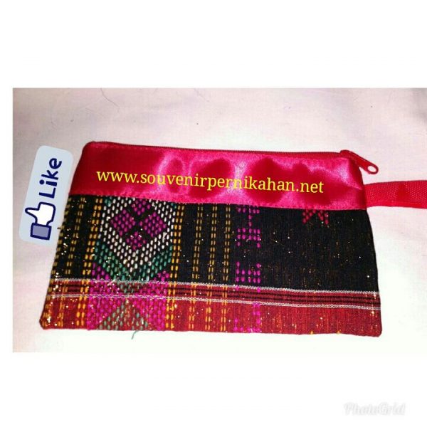 Dompet Kosmetik Ulos