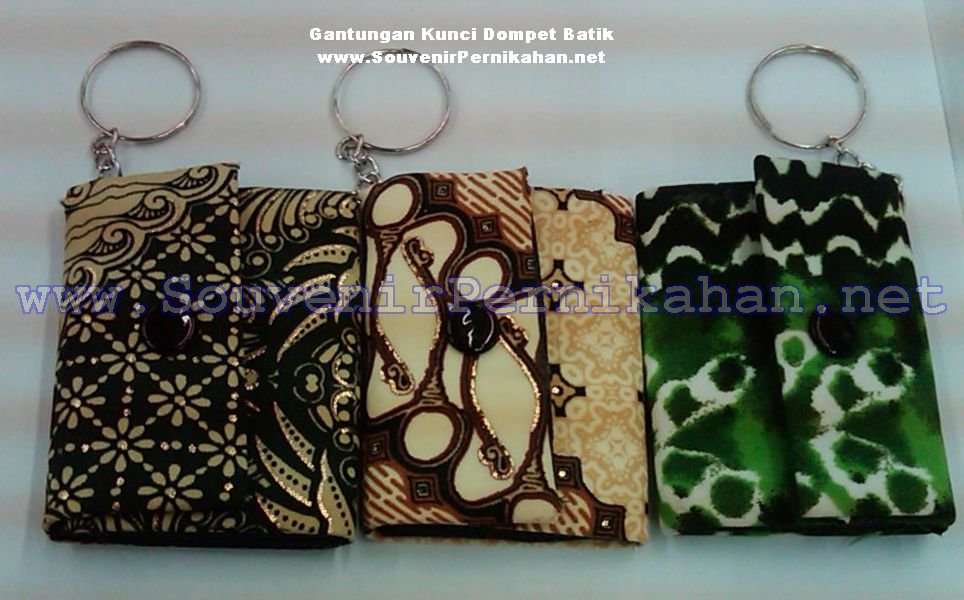 jual gantungan kunci dompet batik