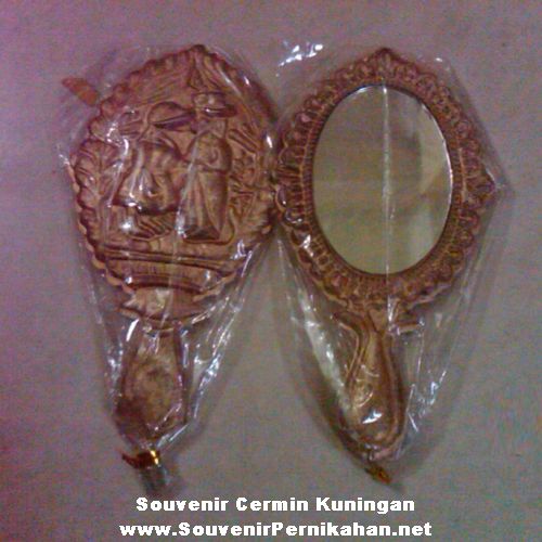 Jual Souvenir Cermin Kuningan Souvenir Pernikahan Jual Souvenir Cermin Kuningan Souvenir Pernikahan